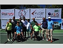 TEKERLEKLİ SANDALYE TENİSİ MİLLİ TAKIM SPORCUMUZ OĞUZHAN GÜNEŞ'TEN TARİHİ BAŞARI.